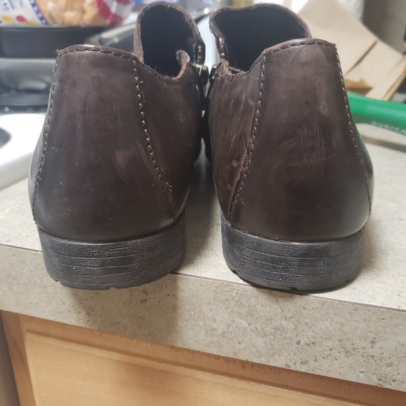 Born brown flat shoes. Size 9 - Picture 4 of 5